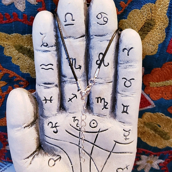 Evil Eye Pendant Necklace Yellow Murano Glass NWT - Picture 7 of 8